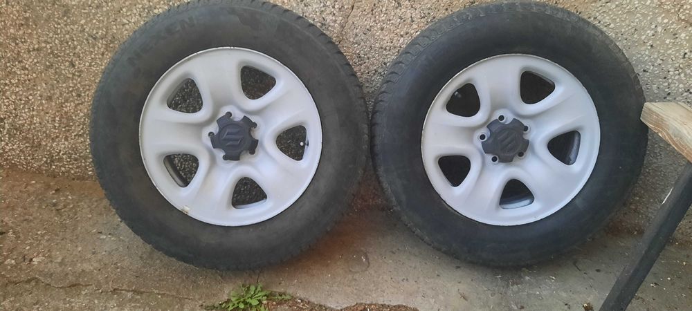 Гуми със Джанти за Сузуки Гранд Витара