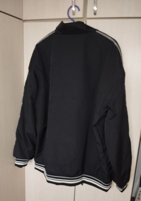 Яке унисекс модел