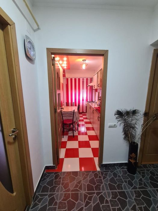 Vând apartament 2 camere