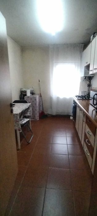Închiriez apartament la mansarda
