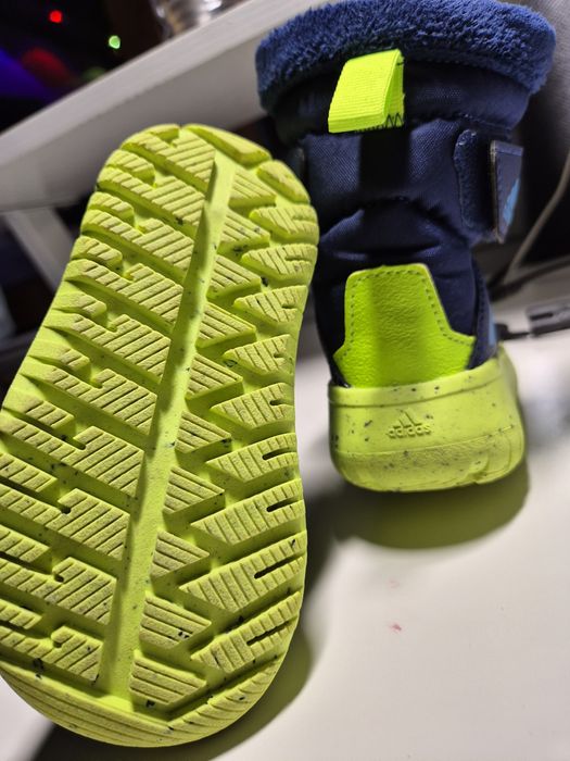 Ghete cizme de iarna pentru copii Adidas  marimea 21