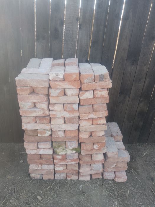 Cărămida din demolari de vânzare