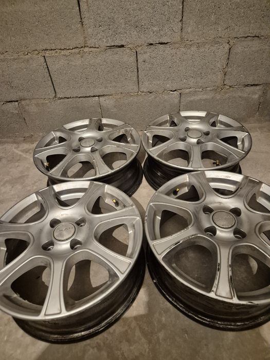 Продам диски 15 размер