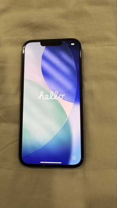 Продавам Iphone 14 64gb