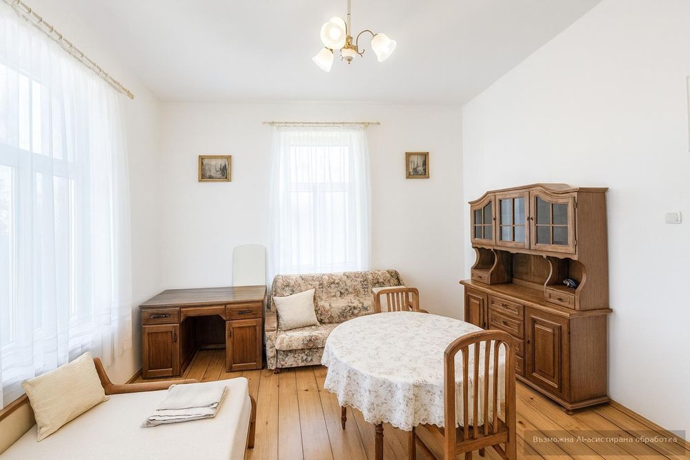 Дава се под наем Етаж от къща в Пловдив, Център - 140 кв.м за 518.67 € - Снимка #2