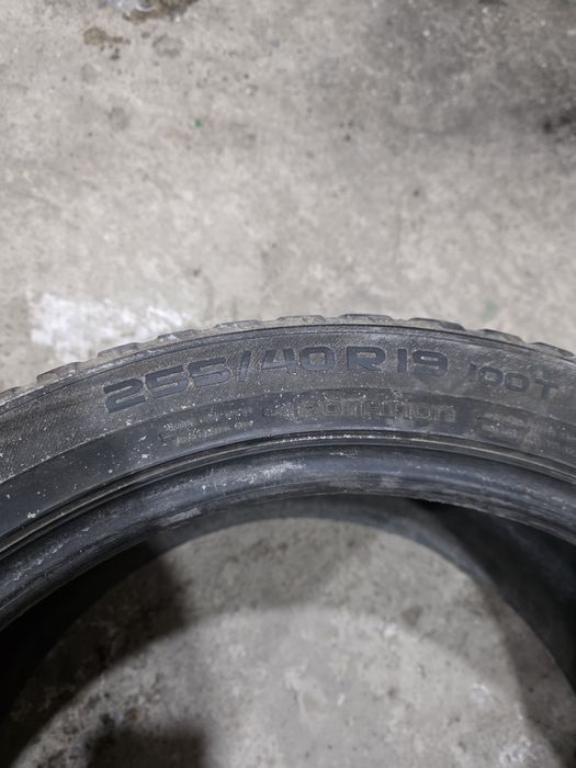 Нокиан 255 40 r19
