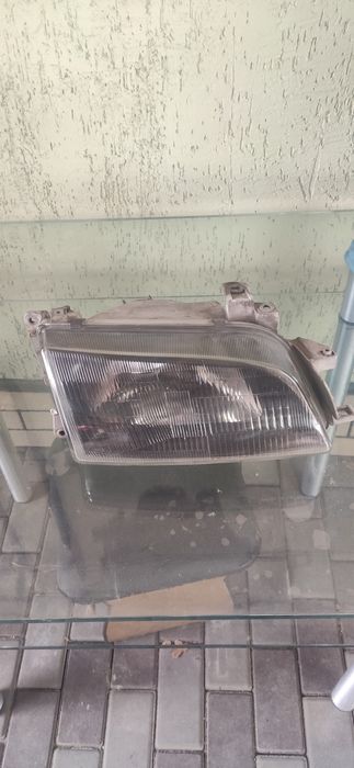 Фары передние Тойота Caldina
