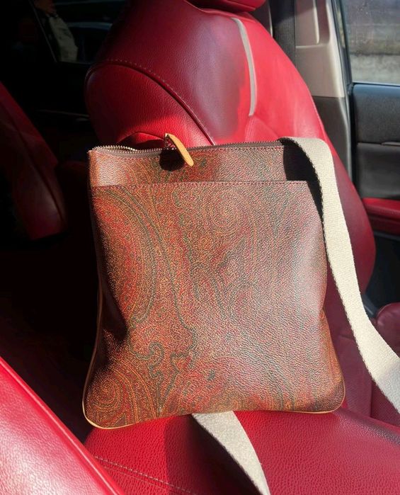 Продаю Барсеткки