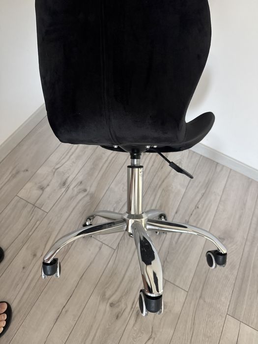 Scaun de birou AVOLA VELVET negru