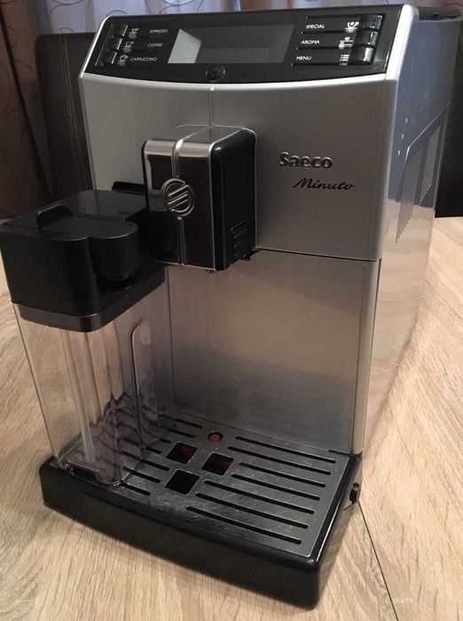 Кафе машина Saeco Minuto Cappuccino с кана