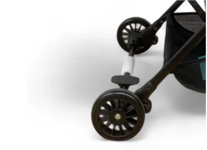 Carucior sport suspensii pliabil si troler 6-36 luni  Negru cu auriu