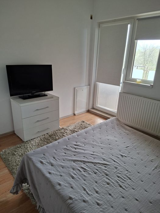 Închiriez apartament, Tel  0728900700