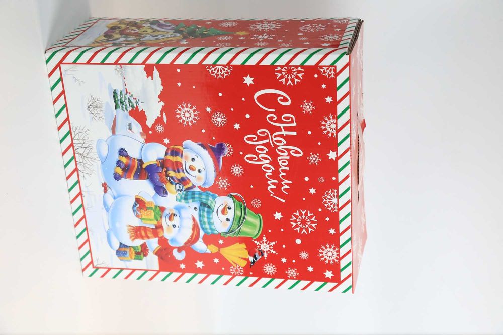 Коробки для новогодних подарков
