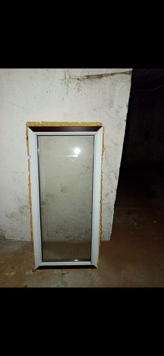 Окна пластиковые ,глухие