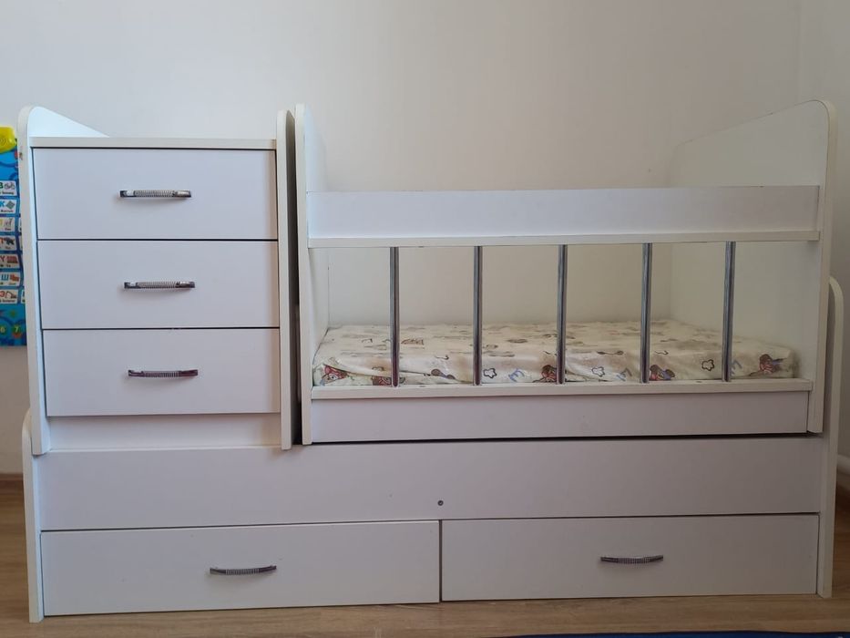 Продается манеж-кровать