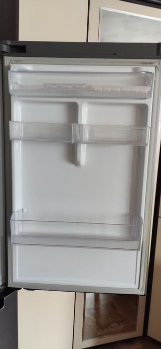 Продаю холодильник