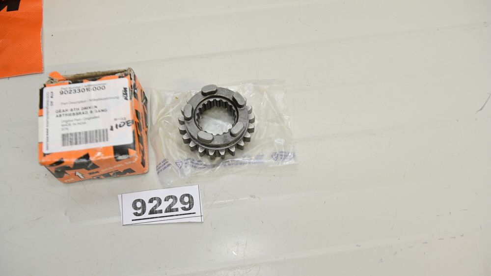 Husqvarna Svartpilen 250 401 2018 2023 Pinion treapta a 6 a de viteza