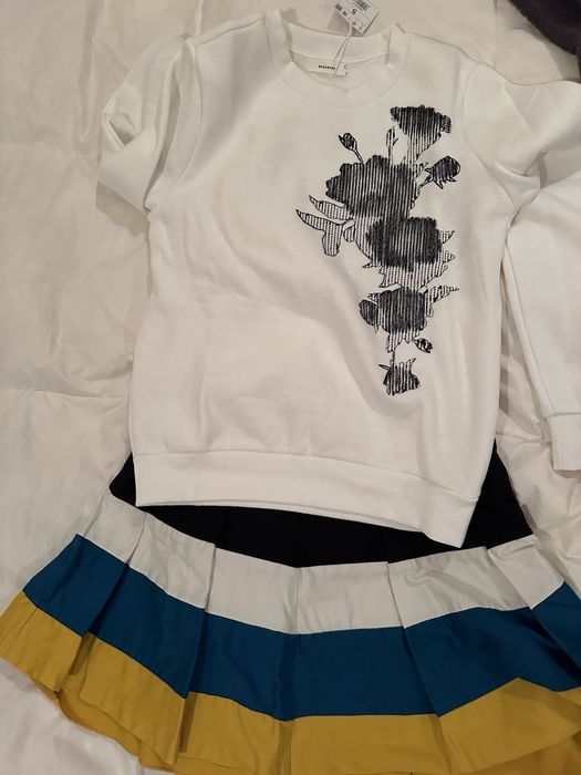 Fetish, Reserved, пола в горчица,петрол,бяло и черно