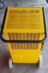 Inchiriez dezumidificator profesional