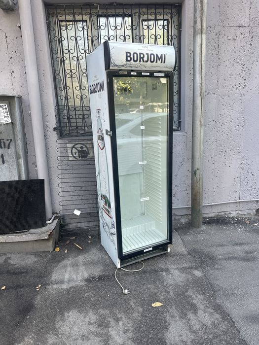 Холодильник не рабочии требуеться ремонт eeeeeesdeeeeeeeeeeeeeeeeeeeee