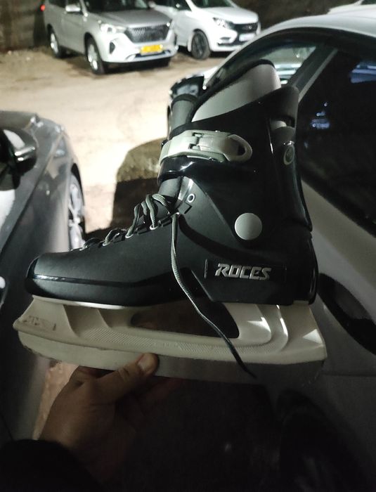 Коньки хоккейные