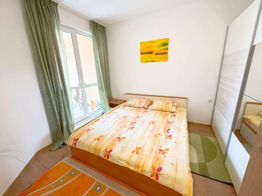 Дава се под наем Двустаен апартамент в Варна, Бриз - 55 кв.м за 598.23 € - Снимка #2