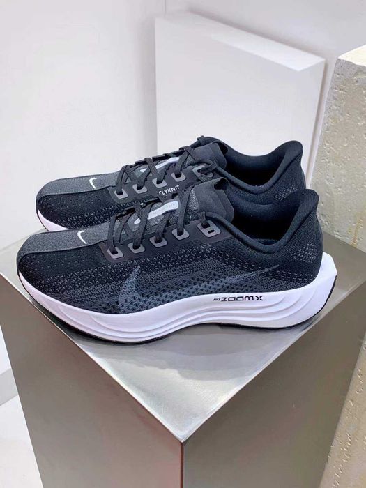 Нови оригинални мъжки маратонки Nike Pegasus Plus налични 43 и 44