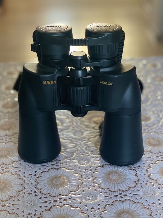 Бинокъл Nikon Aculon A211 10-22X50