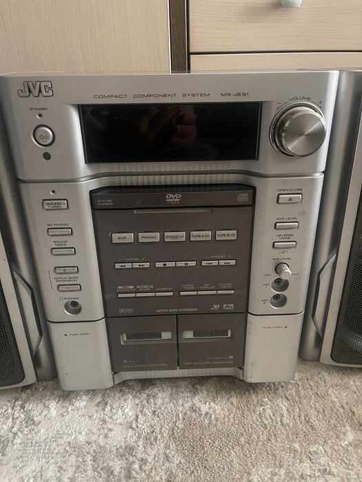 Музыкальный центр JVC