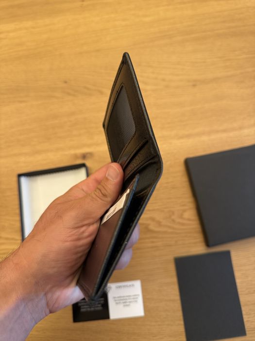 Кожени портвейли- Tommy Hilfiger, Brics и др.