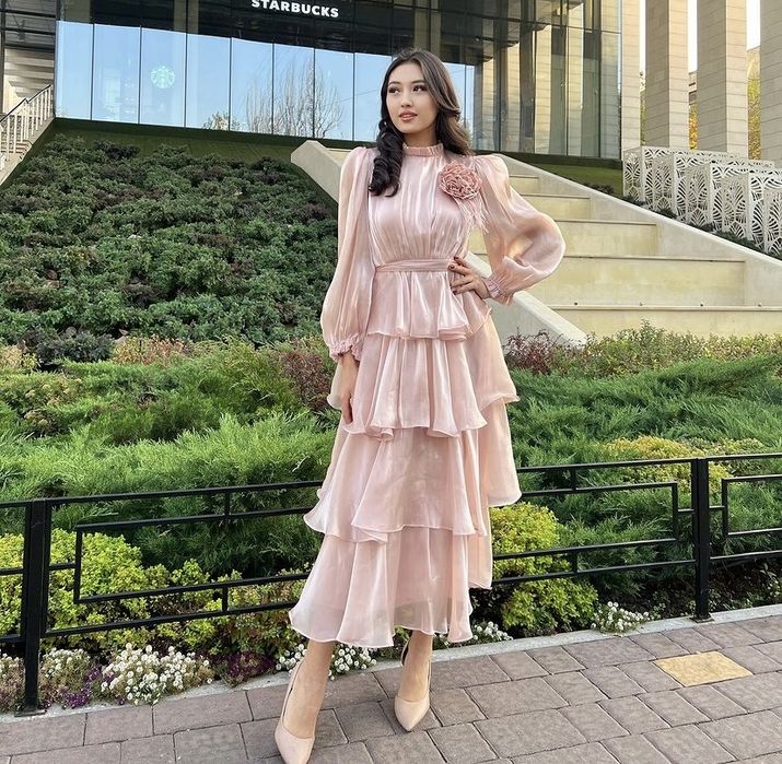 Вечернее платье