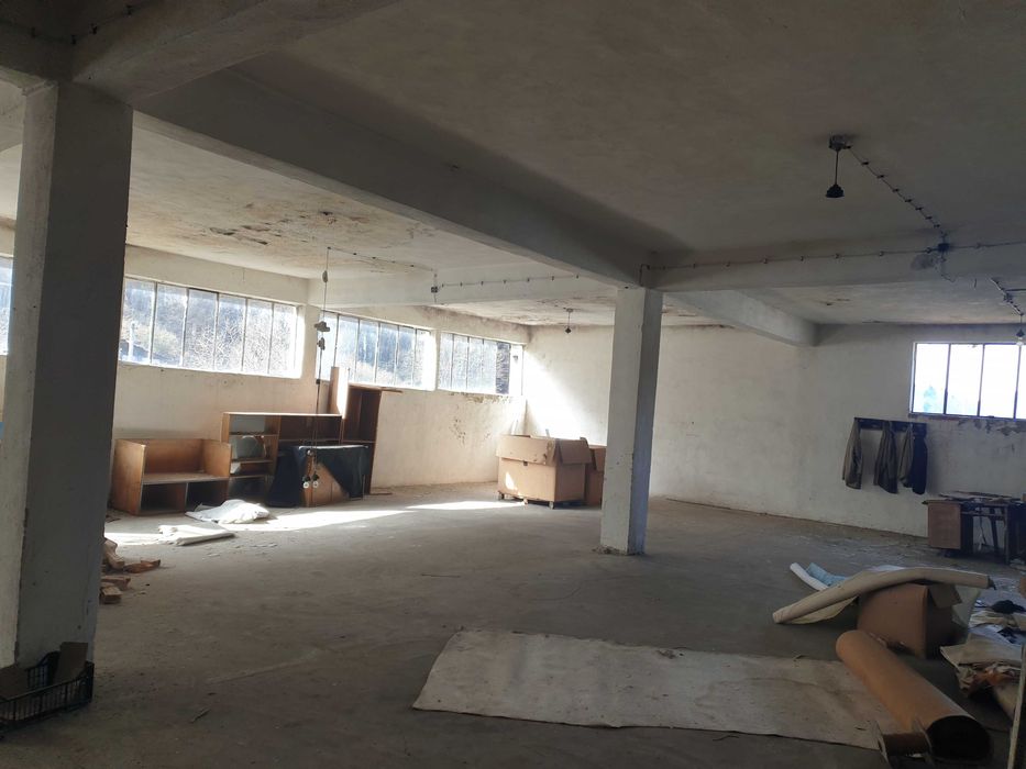 Продава се Промишлена сграда в Тетевен - 745 кв.м за 89 €/кв.м - Снимка #6