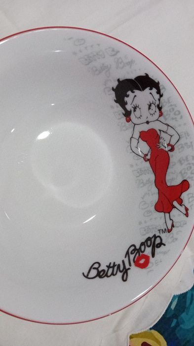 Детски порцеланов сервиз Bernardo Betty Boop