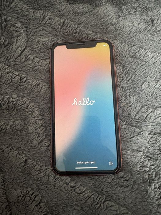 Продам Iphone XR 128 гб