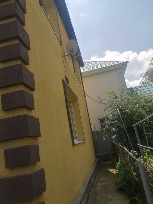 Продам двухэтажный дом