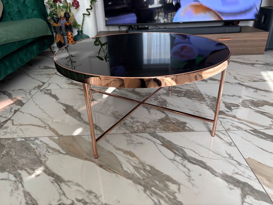 Италианска холна масичка – дизайнерски модел