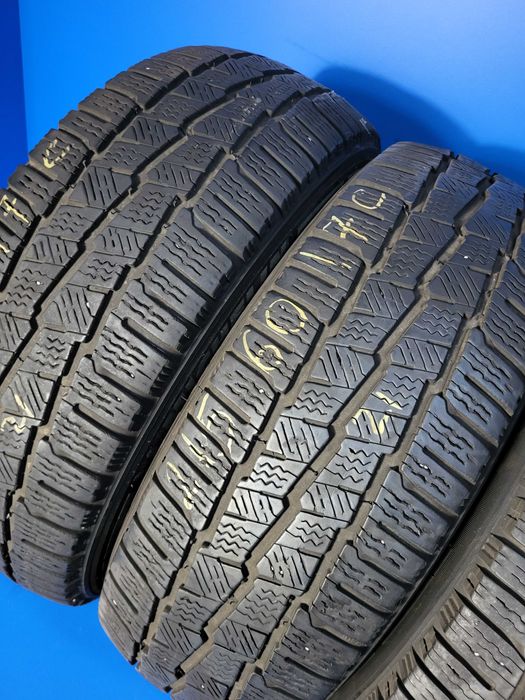 Vand 4 x 215 60 17 C-uri, an 2021-2022 Michelin Agilis Alpin M+S