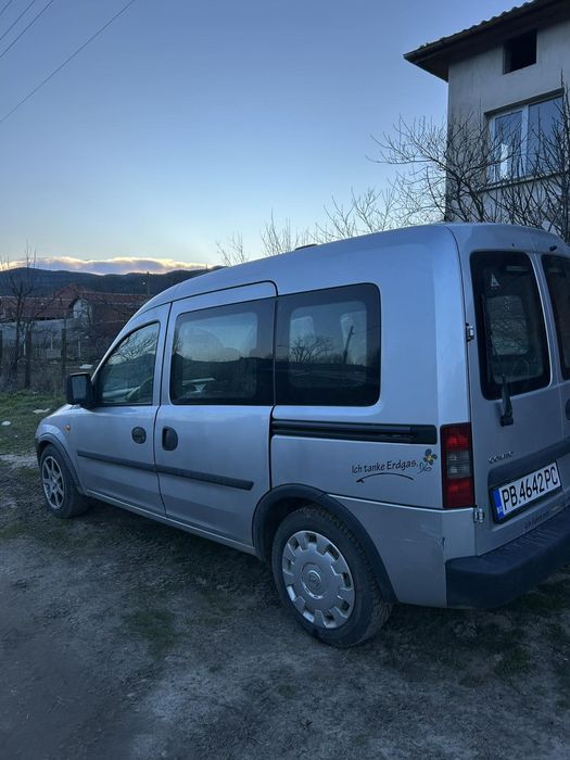 Opel combo 1.6 ..