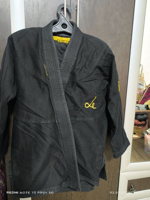 Продам кимоно для джитсеров