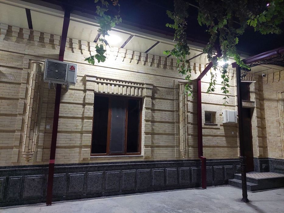 Продаётся  3х этажный Дом