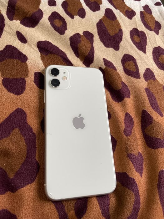 Vand sau schimb iphone 11