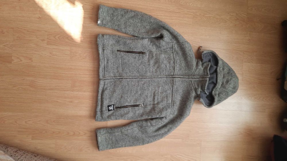 Плетено вълнено яке Shakaloha