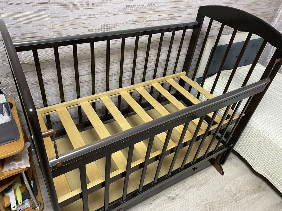 Кроватка детская