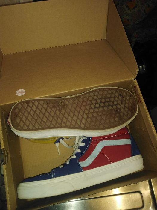 Adidași VANS impecabili