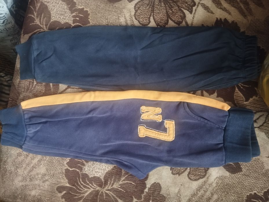 Вещи и куртки на мальчика