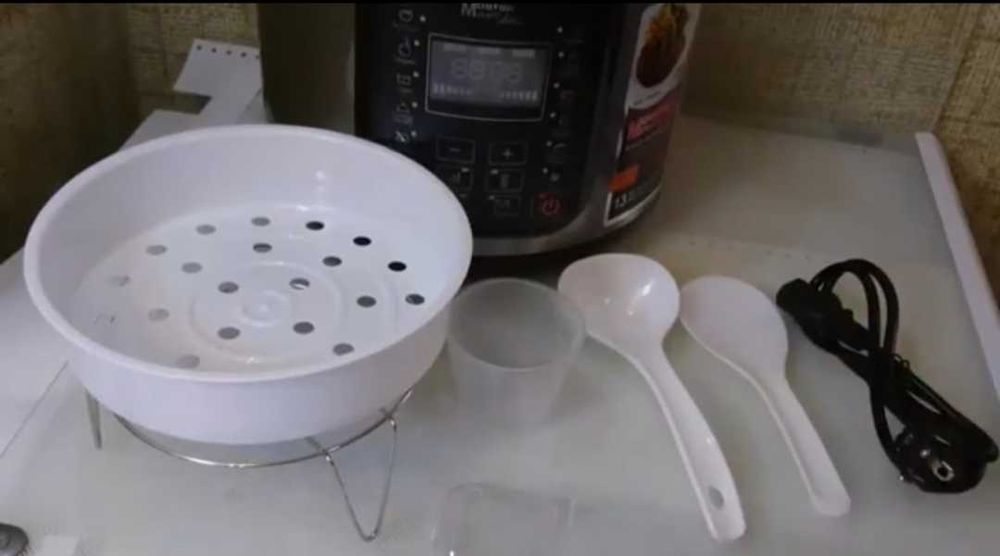 Мультиварка Redmond