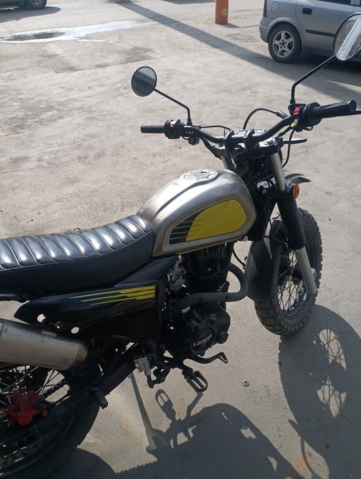 Мотоцикл скрамблер 250куб