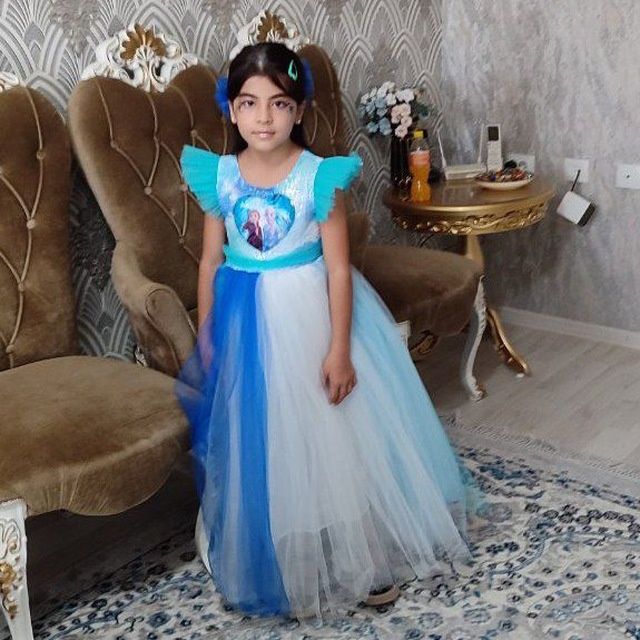 платя очень красивий