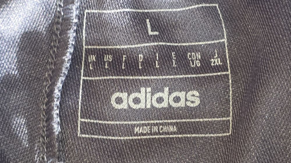 Оригинално долнище Adidas Real Madrid размер L