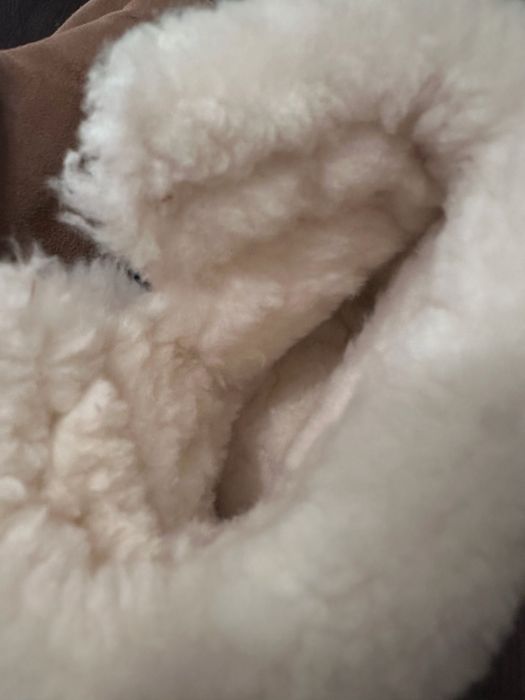 Топли пухени обувки от естествена кожа